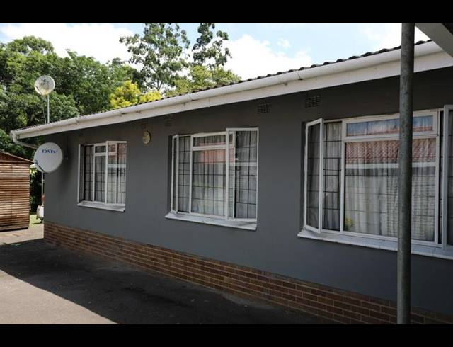 7 BEDROOM HOUSE FOR SALE IN NEW GERMANY CENTRAL